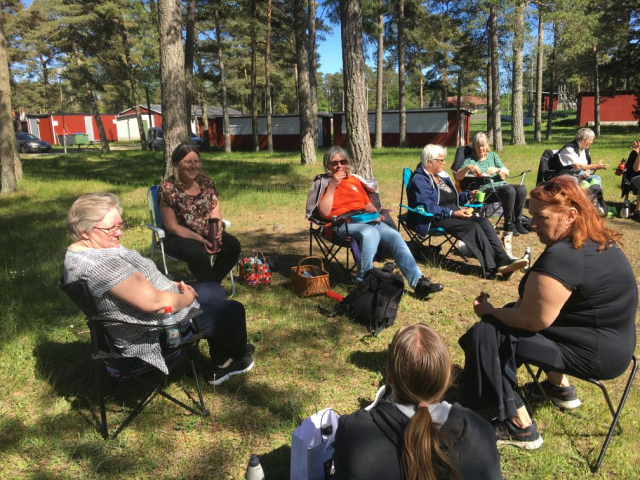 Fikadags: Lena, Tove, Camilla, Mia, Margareta, Sylvia och Bitte