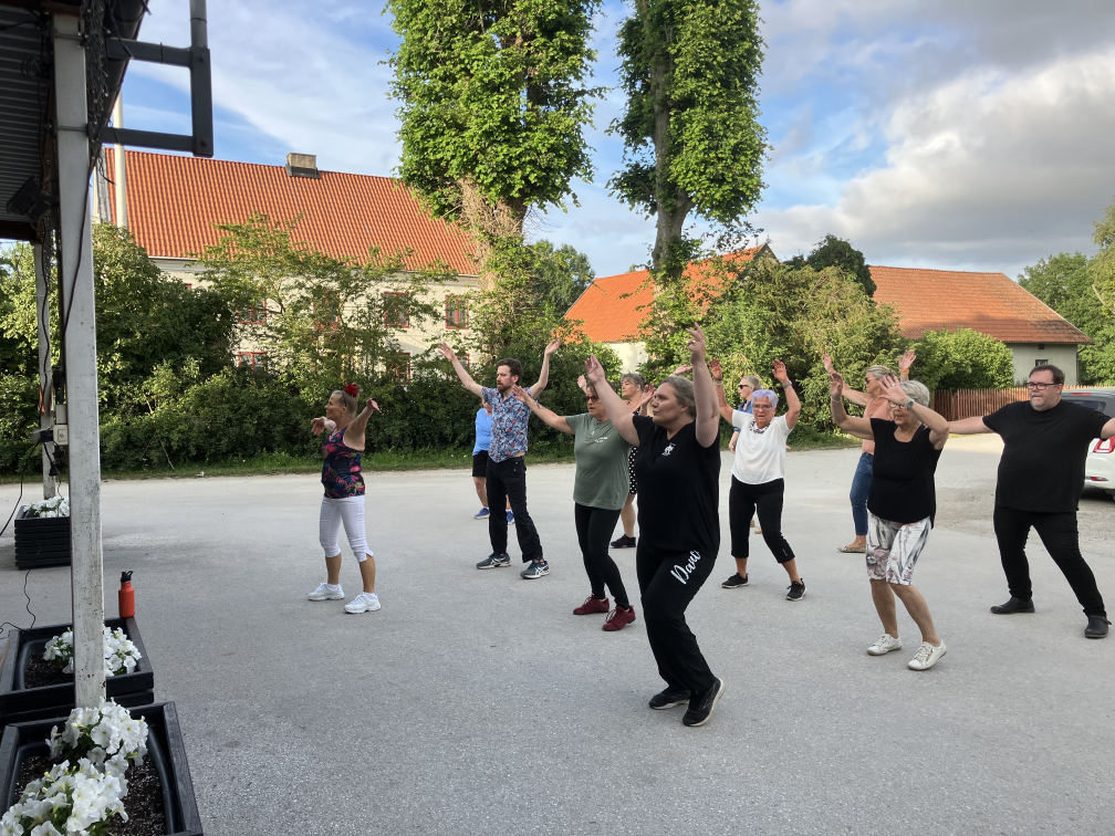 Olika stilar av att lyfta armarna